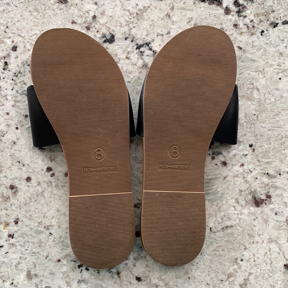 Sandals - Picture 3 of 3